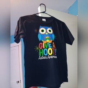 Autism Awareness Give a Hoot Gildan Heavy Cotton T-Shirt Medium Youth